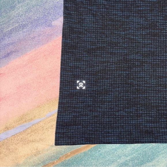 Men’s Lululemon Metal Vent Tech Blue black Golf Polo Size Medium Athletic - Picture 6 of 6